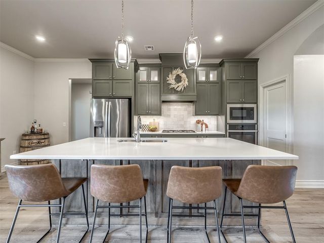 10071 Woodland Way, Edmond, OK 73025