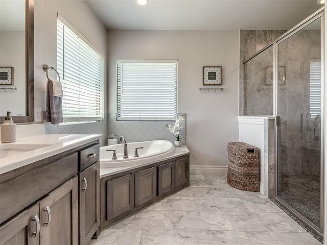 10071 Woodland Way, Edmond, OK 73025