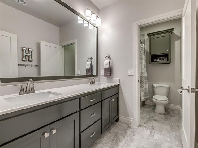 10071 Woodland Way, Edmond, OK 73025