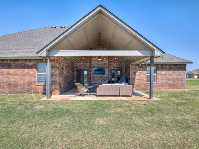 10071 Woodland Way, Edmond, OK 73025