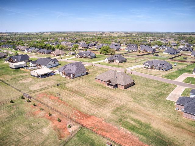 10071 Woodland Way, Edmond, OK 73025