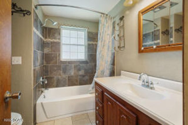 15825 Hammer Road, Neosho, MO 64850