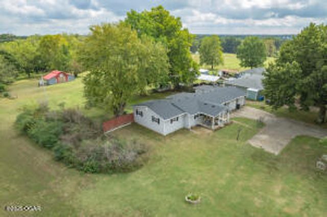 15825 Hammer Road, Neosho, MO 64850