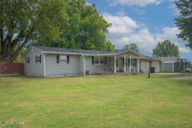 15825 Hammer Road, Neosho, MO 64850