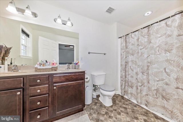 47 CARMODY LN, Martinsburg, WV 25404