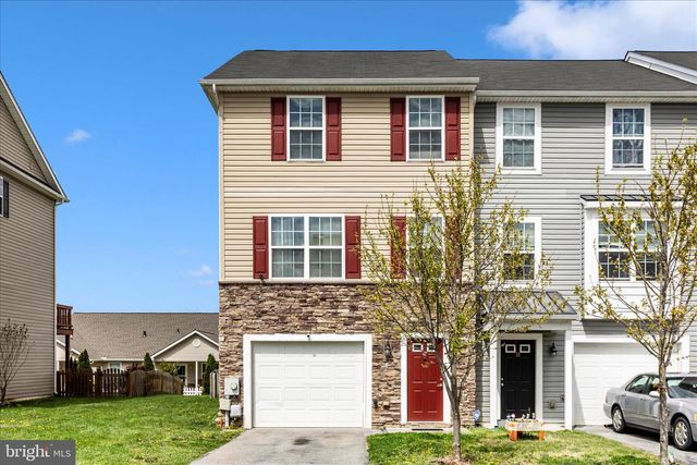 47 CARMODY LN, Martinsburg, WV 25404