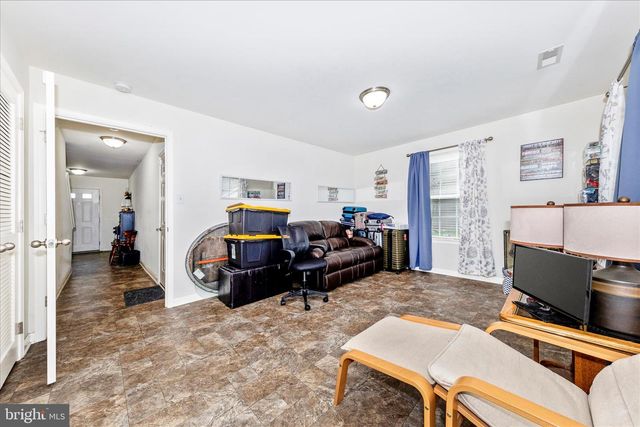 47 CARMODY LN, Martinsburg, WV 25404