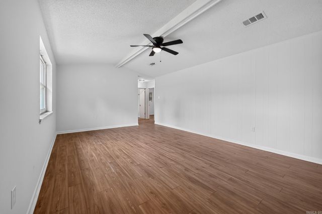 408 Overland Trail, Jacksonville, AR 72076