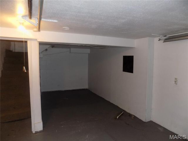 8706 Kendale Drive, Bel Ridge, MO 63121