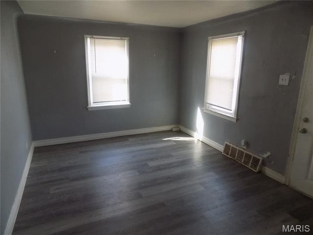 8706 Kendale Drive, Bel Ridge, MO 63121