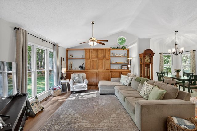 5801 Phillips Landing Drive, Wake Forest, NC 27587