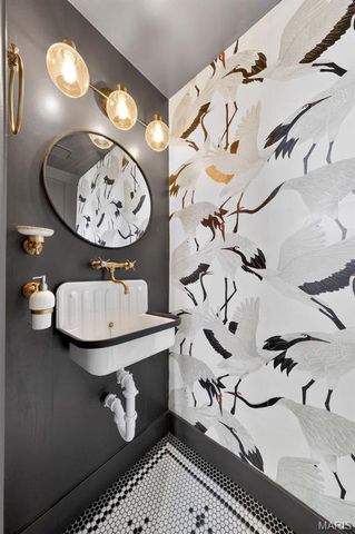 1621 S 11th Street D, St Louis, MO 63104