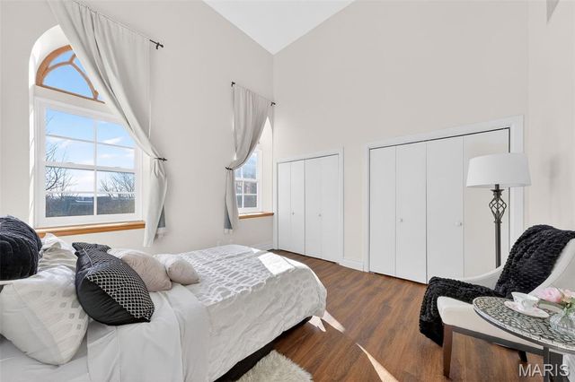 1621 S 11th Street D, St Louis, MO 63104