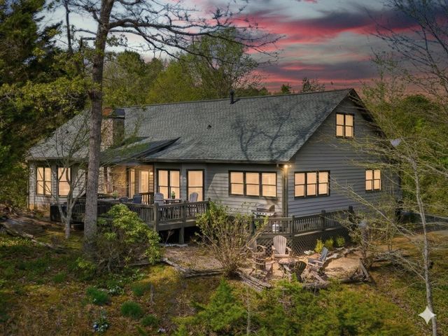 25 Walhala Trail, Blue Ridge, GA 30513