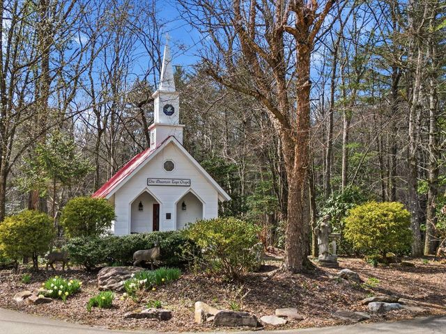 25 Walhala Trail, Blue Ridge, GA 30513