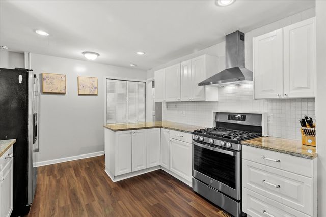 455 Mohave Street, Hoffman Estates, IL 60169