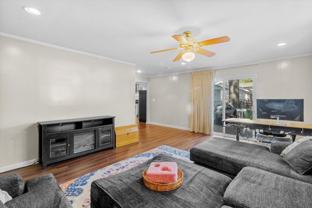 455 Mohave Street, Hoffman Estates, IL 60169