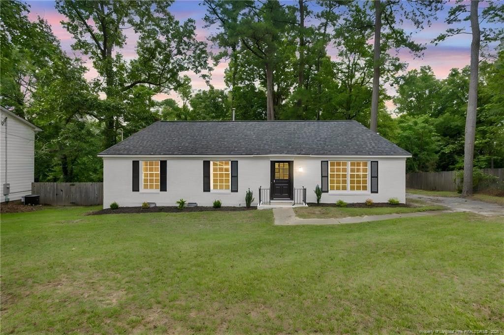 744 Buena Vista Drive, Fayetteville, NC 28311