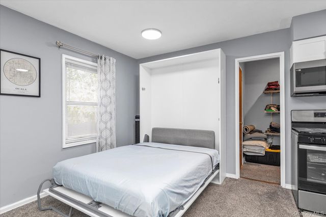 195 N Village Avenue D4, Rockville Centre, NY 11570