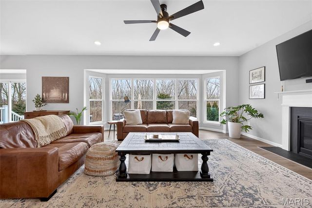 119 Hannahs Mill Drive, Lake St Louis, MO 63367