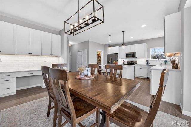 119 Hannahs Mill Drive, Lake St Louis, MO 63367