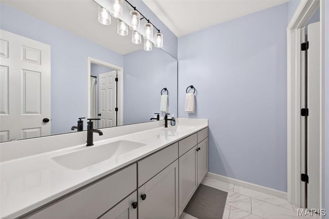 119 Hannahs Mill Drive, Lake St Louis, MO 63367