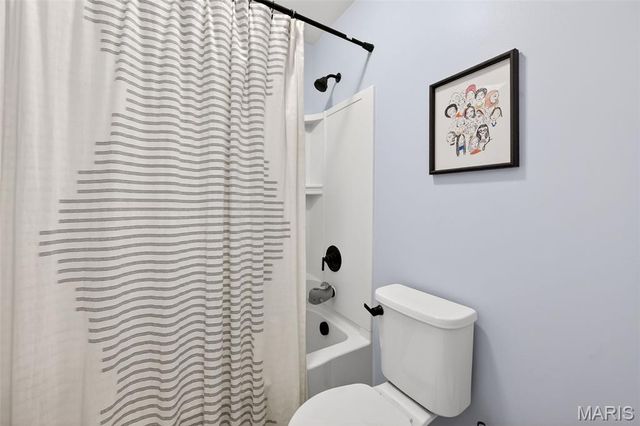 119 Hannahs Mill Drive, Lake St Louis, MO 63367