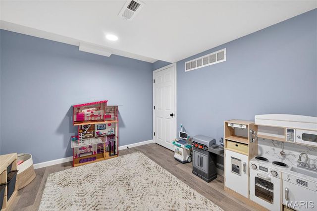 119 Hannahs Mill Drive, Lake St Louis, MO 63367