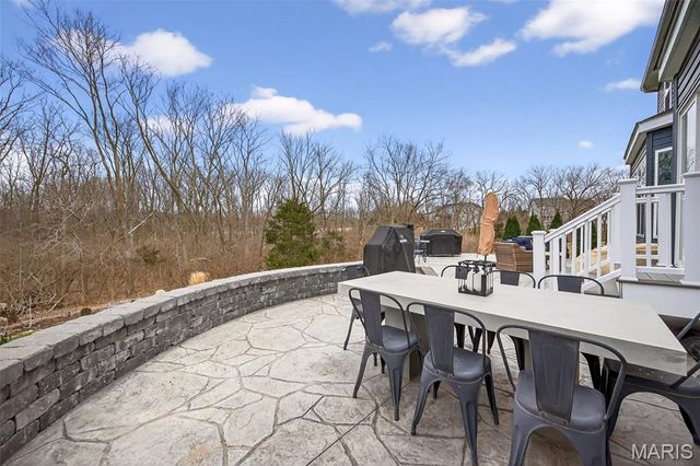 119 Hannahs Mill Drive, Lake St Louis, MO 63367