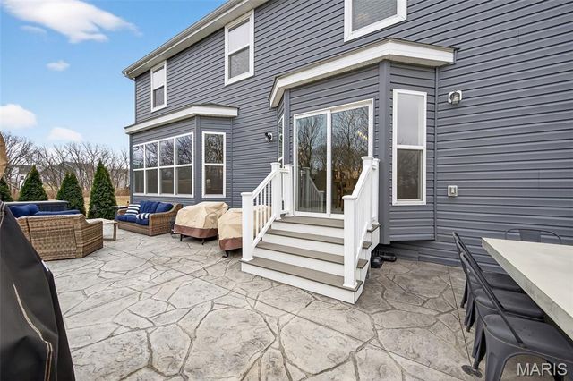 119 Hannahs Mill Drive, Lake St Louis, MO 63367