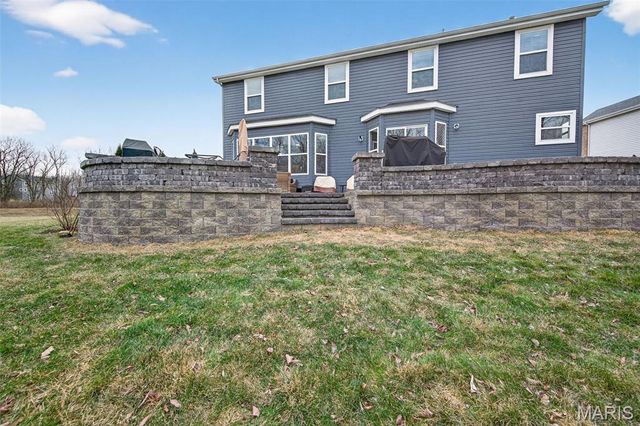 119 Hannahs Mill Drive, Lake St Louis, MO 63367