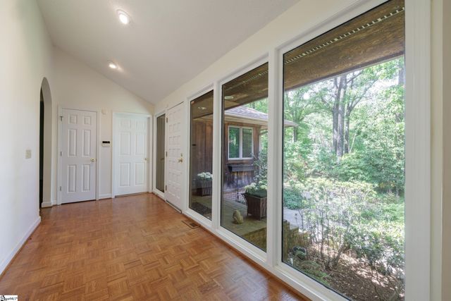 102 Old Salem Avenue, Greer, SC 29650