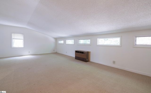 102 Old Salem Avenue, Greer, SC 29650