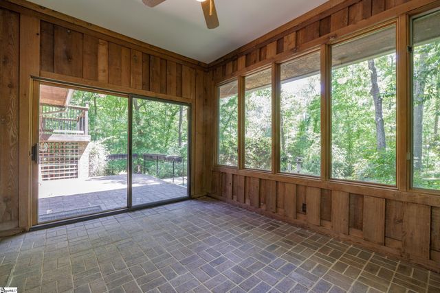 102 Old Salem Avenue, Greer, SC 29650