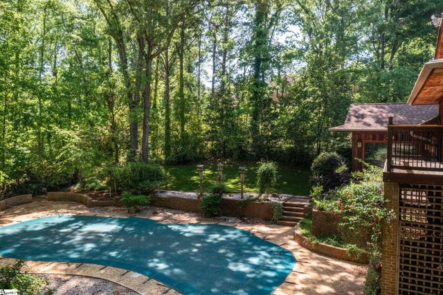 102 Old Salem Avenue, Greer, SC 29650