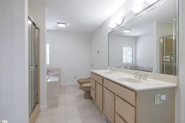 102 Old Salem Avenue, Greer, SC 29650