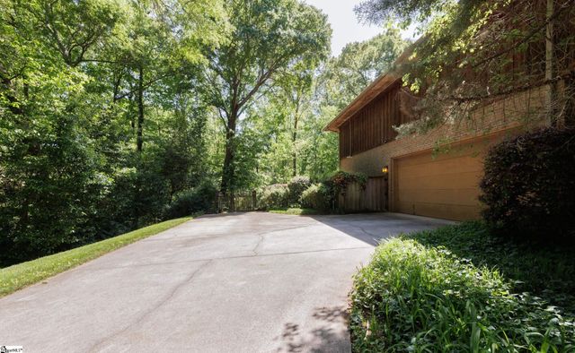 102 Old Salem Avenue, Greer, SC 29650