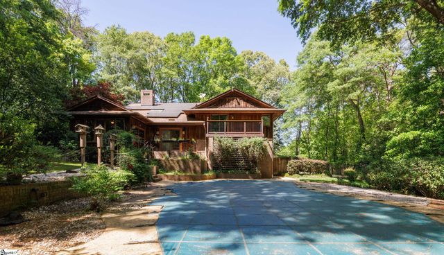 102 Old Salem Avenue, Greer, SC 29650