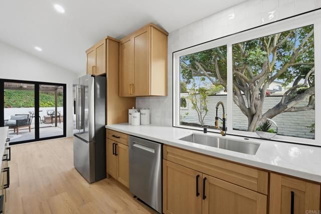 1103 Calle Christopher, Encinitas, CA 92024