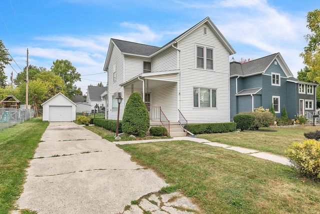 20 Elizabeth STREET, Plymouth, WI 53073