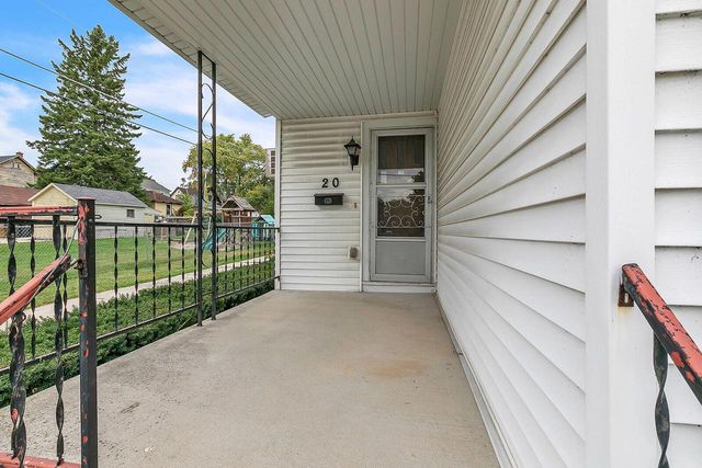 20 Elizabeth STREET, Plymouth, WI 53073