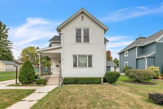 20 Elizabeth STREET, Plymouth, WI 53073