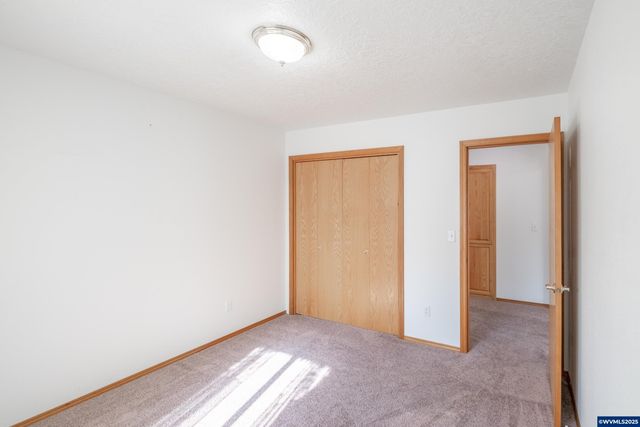 2603 Mountain View Dr SE, Albany, OR 97322