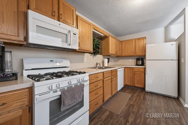 2937 Byron Center Avenue SW C, Wyoming, MI 49519