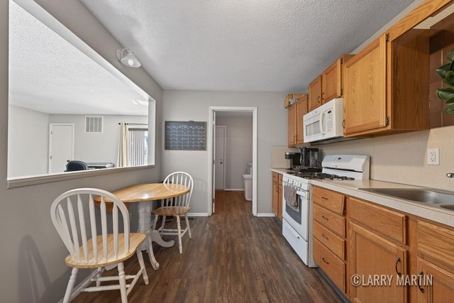 2937 Byron Center Avenue SW C, Wyoming, MI 49519