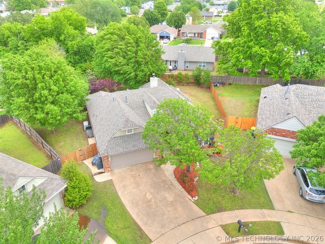 1001 W 120th Court S, Jenks, OK 74037