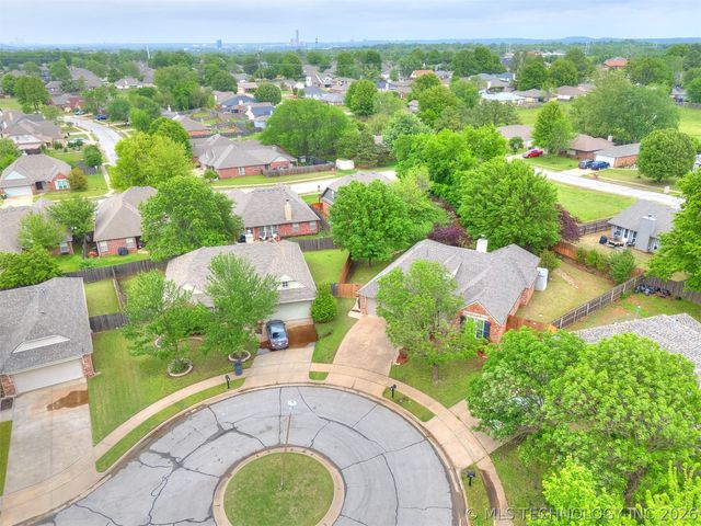 1001 W 120th Court S, Jenks, OK 74037