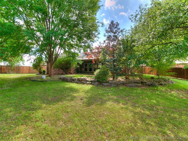 1001 W 120th Court S, Jenks, OK 74037