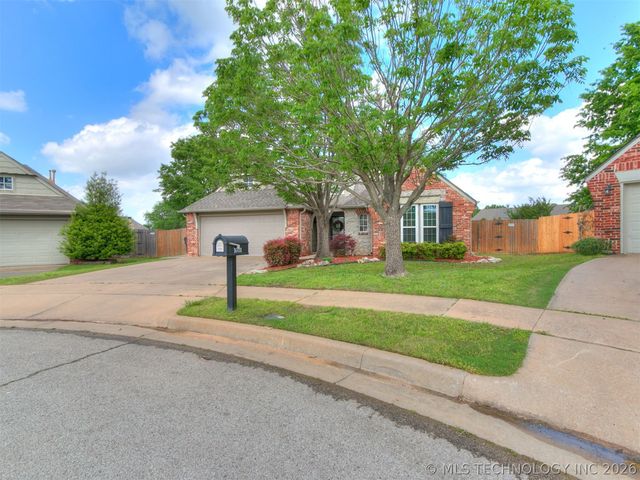 1001 W 120th Court S, Jenks, OK 74037