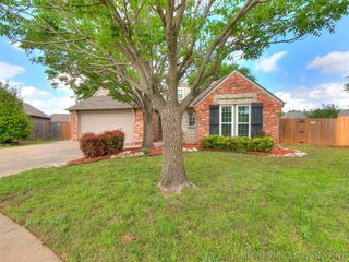 1001 W 120th Court S, Jenks, OK 74037